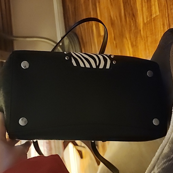 MICHAEL KORS ZEBRA STRIP TOTE - Picture 10 of 11